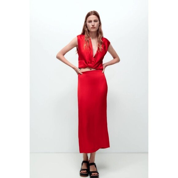 NWOT Zara red satin-effect linen blend plunge neckline sleeveless crop top, XS - Picture 2 of 13